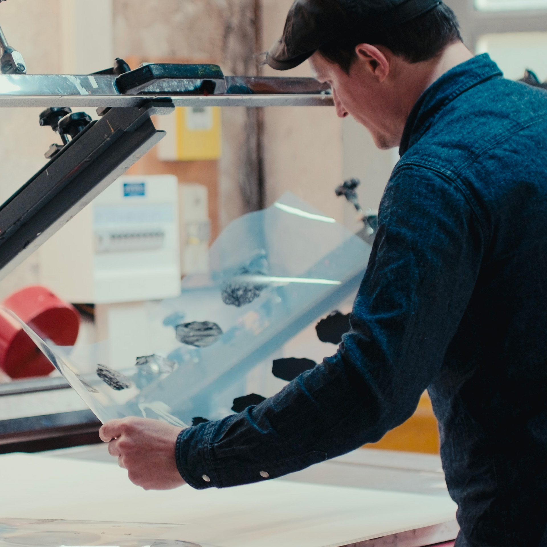 Leporello de l'Atelier Fwells - Des cailloux pour s'aimer - photographié par Ton Reunis - Sérigraphie artisanale