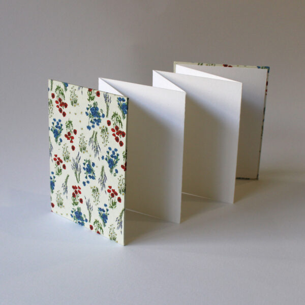 Leporello fleuri de Bérénice Aubry - reliure artisanale - Vendu par l'Atelier Fwells
