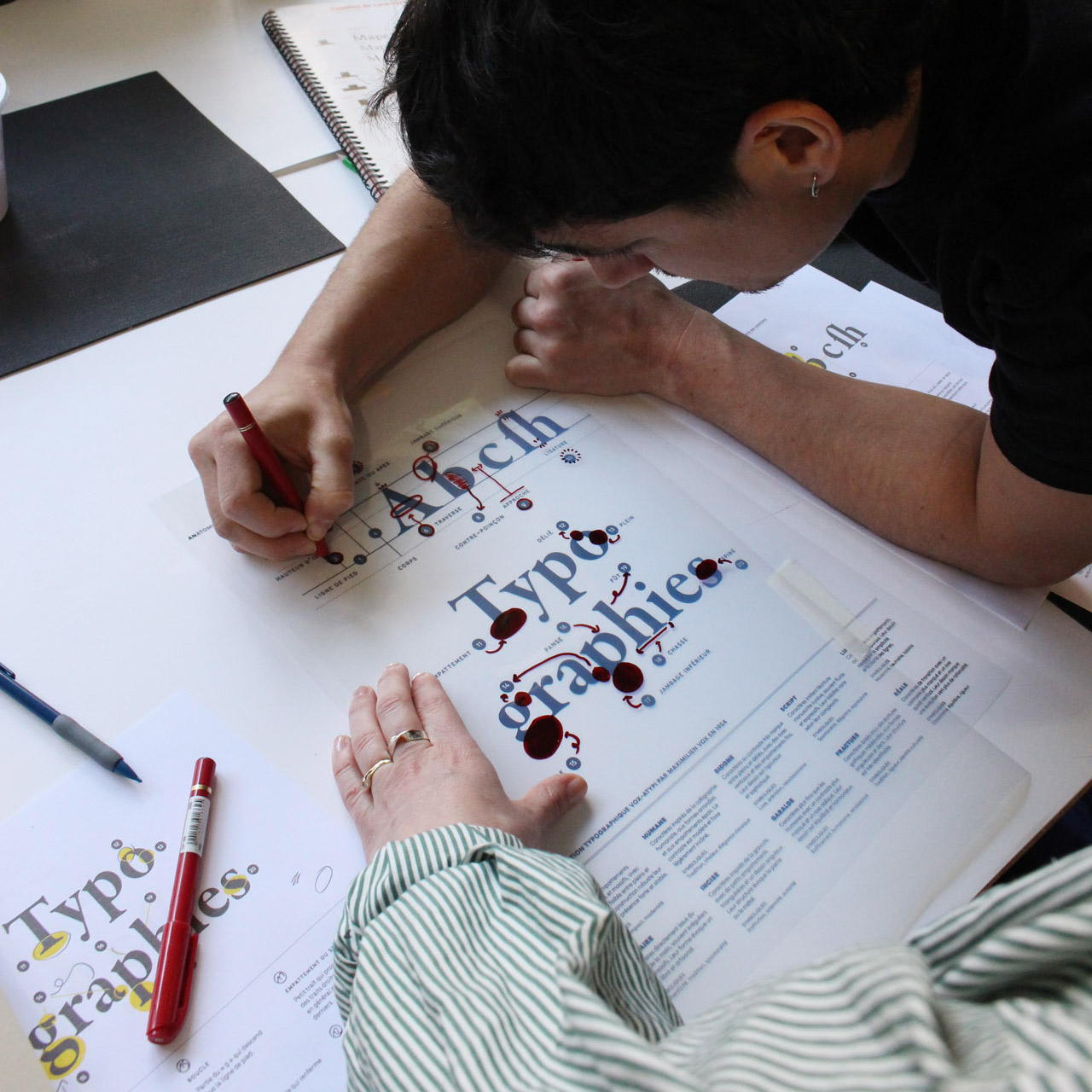 Dessin du typon ou rhodoïd - A l'atelier Fwells dans le cadre de Graphisme en série avec Elodie Palumbo