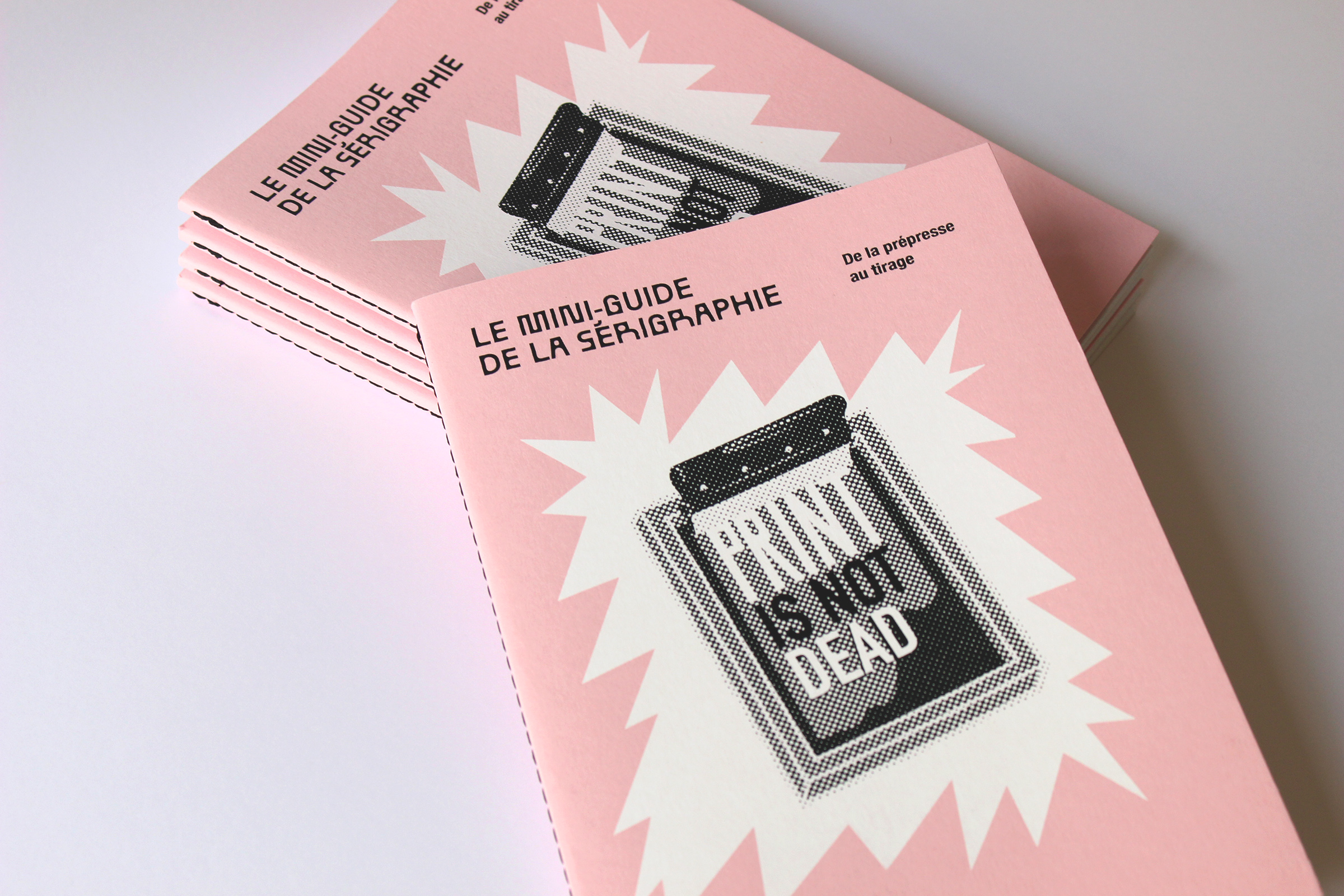 Livrets imprimés en sérigraphie artisanale par l’Atelier Fwells